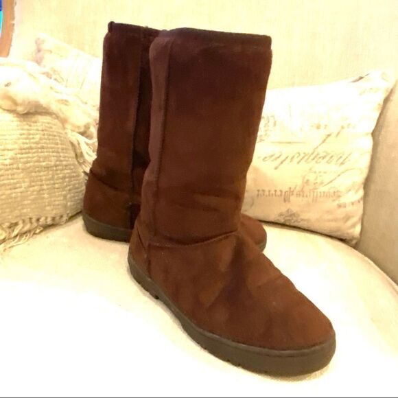 Journee Collection Women’s Boot Brown Color Mid Calf Suede Sherpa Lined  Size 7 - Picture 8 of 11